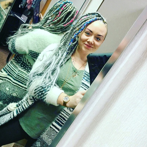 Hello & Welcome to Saucy 2nd✋Thrift 👜👠👗🎀🏠 - Picture 3 of 14